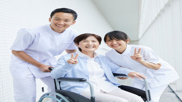 【適性診断】介護職に向いている性格・考え方とは？未経験でも大丈夫？